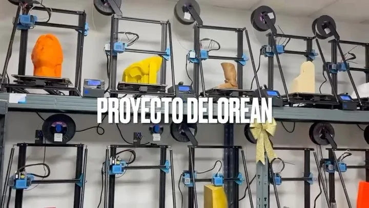 Por fin os subimos el video en el que se puede ver todo el proceso de construcción del Delorean de Regreso a…