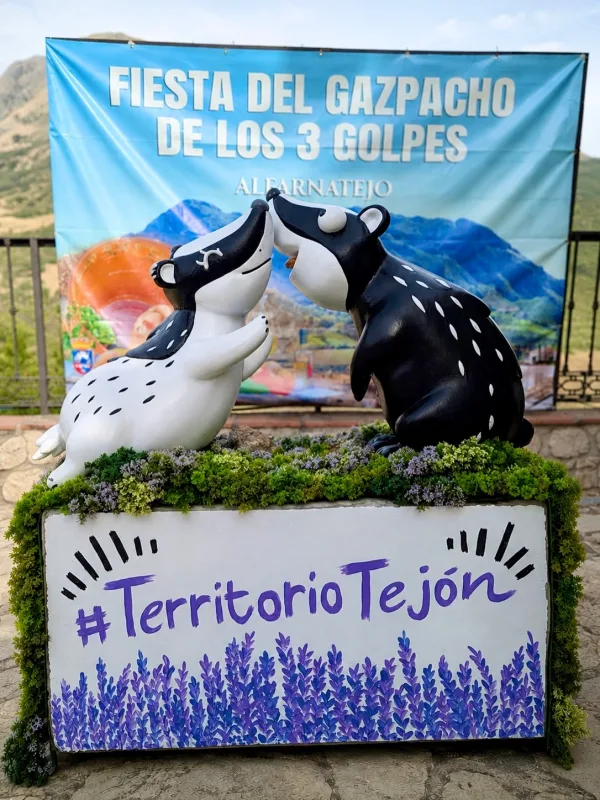 Tejones para La Fiesta del Gazpacho de los 3 Golpes en Alfarnatejo, Malaga.