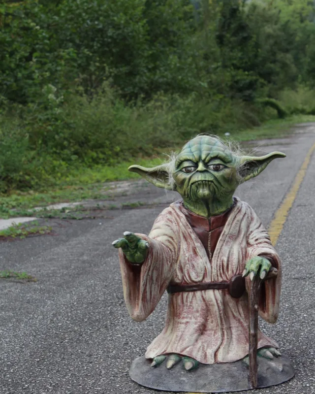 La fuerza nos acompaña con este Yoda impreso en 3D a tamaño real🤩 *Si queréis verlo en directo estamos este…