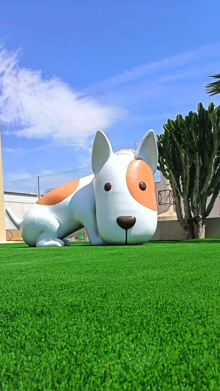 ¡Transformamos el logo de @naturcanin en un gigante de más de 2 metros!