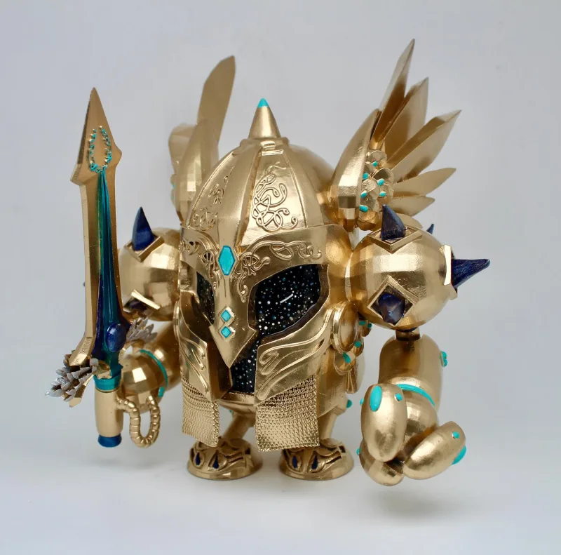 Otro de nuestros últimos proyectos es este soldado con oro cromado, ¿Qué os parece?🤩