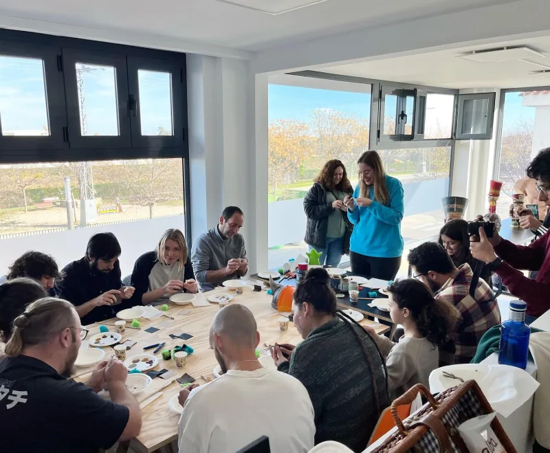 Como siempre uno de los platos fuertes del finde han sido nuestros talleres🤩 Nos quedamos muy sorprendidos y…